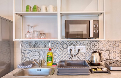 Cospicua Apartment | Spacious, modern studio with kitchenette GOBLU-2