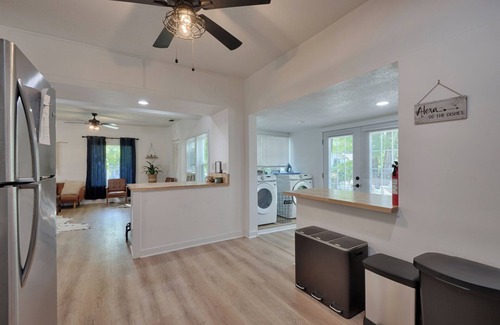 Alexandria Bay Other | Spacious Modern Farmhouse – Renovated 2023, Huge Yard & Near Downtown