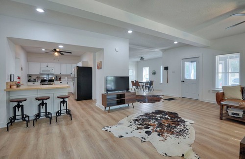 Alexandria Bay Other | Spacious Modern Farmhouse – Renovated 2023, Huge Yard & Near Downtown
