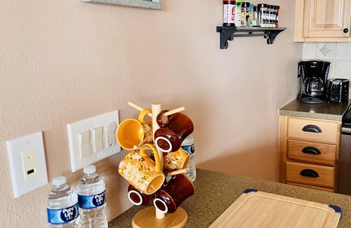 Golden House | Spacious Mountain Apt with Views & Easy Access to Hike, Bike, & Red Rocks!
