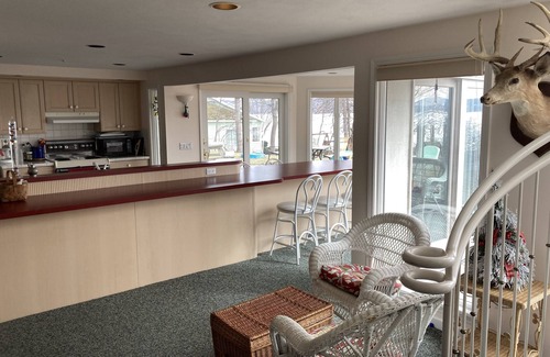 Town of Jerusalem House | Spacious multi-level lakeside home w/renovated kitchen and abundant parking!