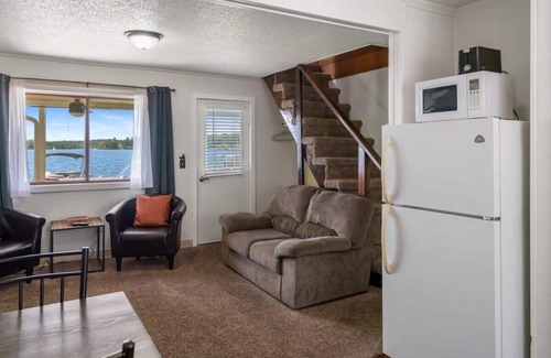 Mayfield Apartment | Spacious multi-level suite with Fife lake views