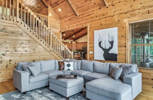Murphy House | Spacious Murphy Cabin with Game Rooms and Mtn Views!