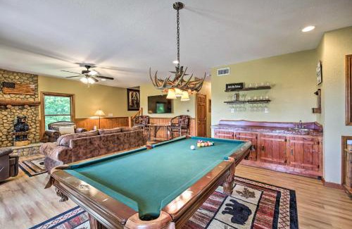 Indian Rock Springs House | Spacious Murphy Chalet with Hot Tub Mtn Views!