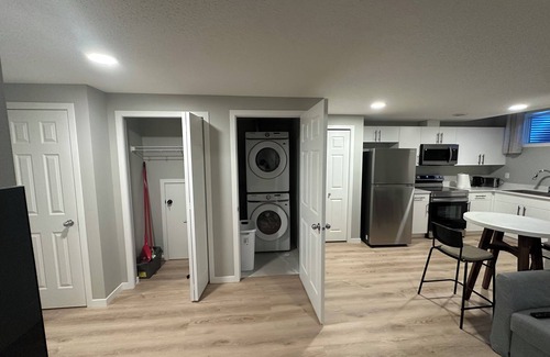 Northeast Edmonton House | Spacious new basement suite in a quiet neighbourhood (Private side entrance)