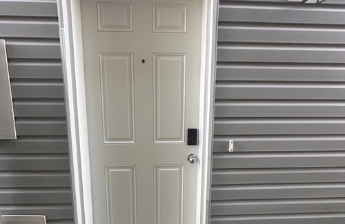 Northeast Edmonton House | Spacious new basement suite in a quiet neighbourhood (Private side entrance)