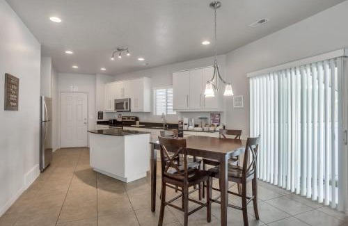 Lakeview House | Spacious & New Guesthouse in Orem/Provo