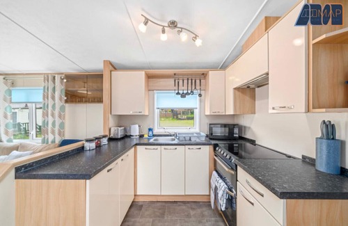 Arrochar RV Rental | Spacious NEW Loch Lomond - ArdLui Sleeps 7!