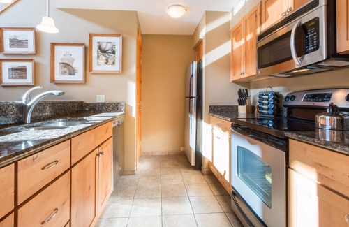 Lakeside Village Condo | Spacious New Remodel, 2 Bdr+2 Ba Condo, Minutes to Conf. Center and Ski Slopes!