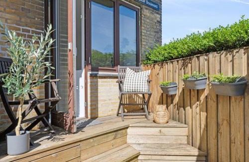 Copenhagen SV Apartment | Spacious Nordic Cph Apt Garden I 5 Min to Metro