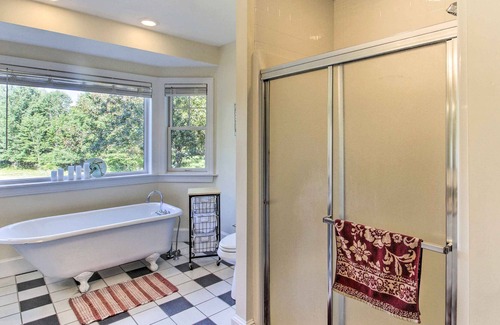 North Yarmouth House | Spacious North Yarmouth Home w/ Huge Backyard