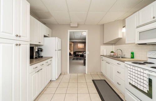 Northwest Calgary Apartment | Spacious oasis 2 bed suite near airport.
