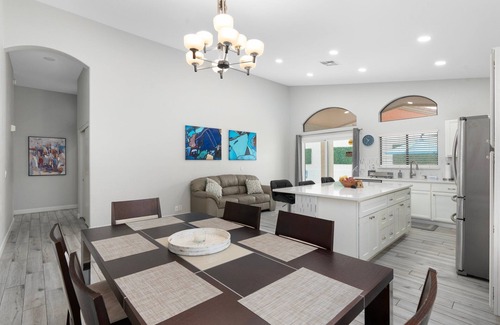 Paradise Valley Village House | Spacious Oasis with Pool - 3 Brd 2 Bath - Sleeps 6