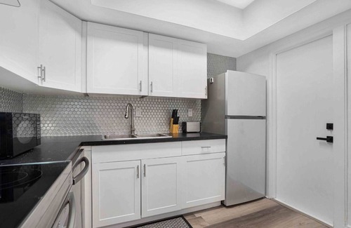 Lauderdale-by-the-Sea Condo | Spacious ocean walk condo in gorgeous Lauderdale by the Sea