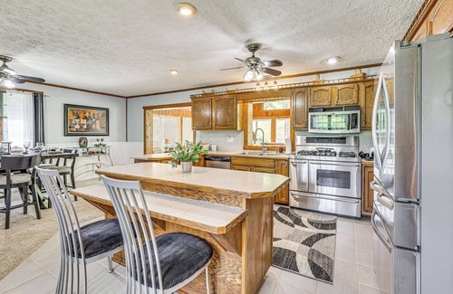 New Philadelphia House | Spacious Ohio Family Home on 5-Acre Property!