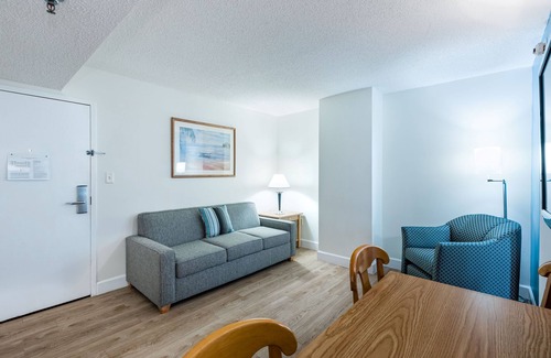 Northeast Virginia Beach Apartment | Spacious One Bedroom Condo