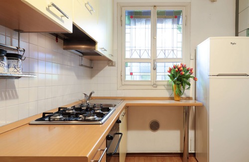 Historic Centre Apartment | Spacious open space in the pedestrian area with a separate kitchen