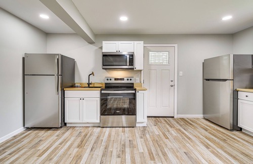 Oswego House | Spacious Oswego Home: 6 Mi to Fort Ontario!