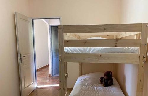 Antist House | Spacious outbuilding at the foot of the Pyrenees