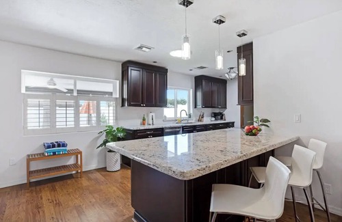 Tempe House | Spacious Palm Oasis - FREE Heated Pool/ASU