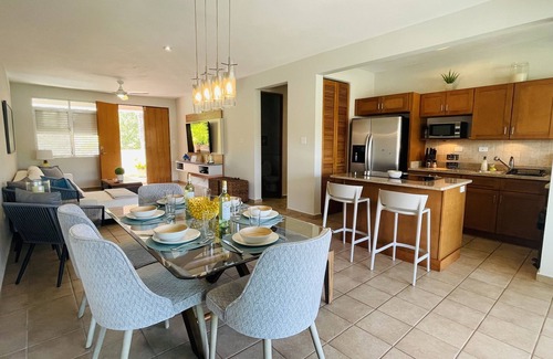 Candelero Abajo Condo | Spacious Penthouse with private rooftop 2500 sq ft of living.