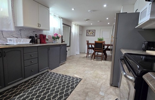 Halton Regional Municipality Apartment | Spacious, Pet Friendly Basement Apartment