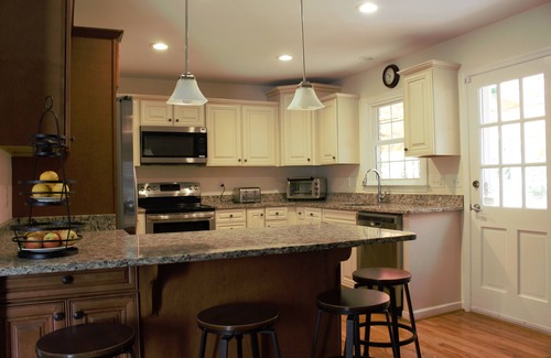 Potomac House | Spacious Potomac Haven Near DC – Walkable, Cozy, and Perfect for Remote Work!