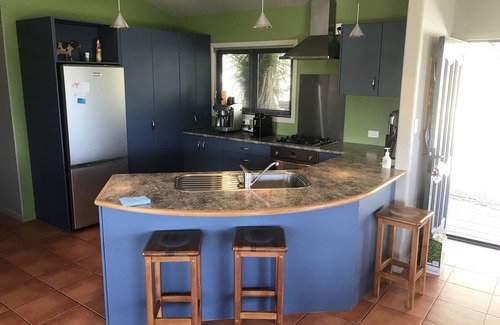 Whananaki House | Spacious private modern house, seaviews, decks
