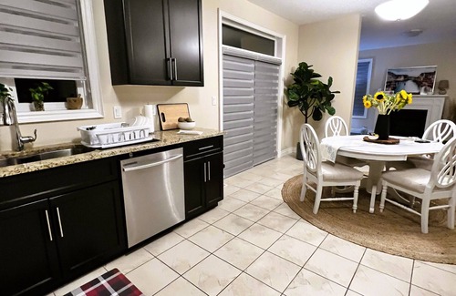London House | Spacious Private Comfortable Home