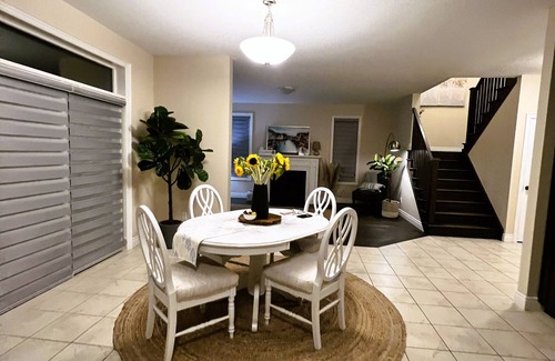 London House | Spacious Private Comfortable Home