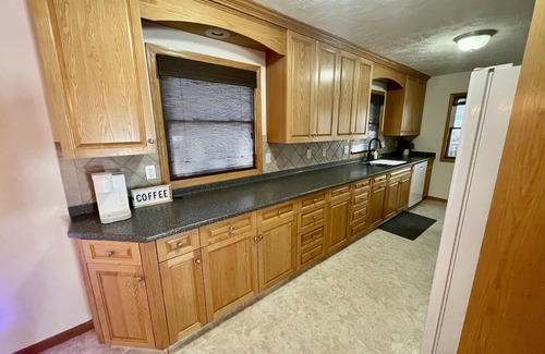 Benson House | Spacious, private & fun Benson beauty-whole home!