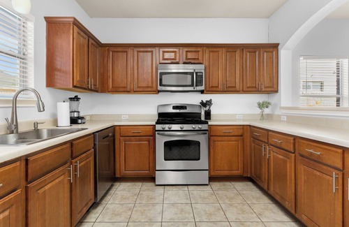 Kyle House | Spacious & Private Retreat 20 Minutes to Austin!