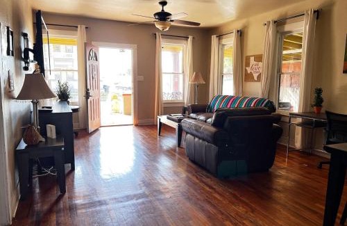 Five Points House | Spacious private room in shared home 9 min to Convention Center