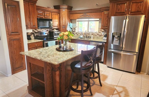 Linda Vista Ridge House | Spacious & quiet 2 story house close to regional parks, golf clubs & shopping.