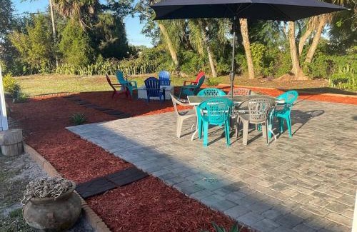 Melbourne House | Spacious ranch 10 min to beach/airport, pet friendly
