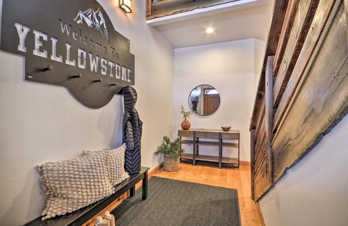 Red Lodge House | Spacious Red Lodge Townhome Private Hot Tub!