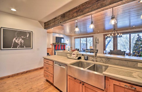 Red Lodge House | Spacious Red Lodge Townhome Private Hot Tub!