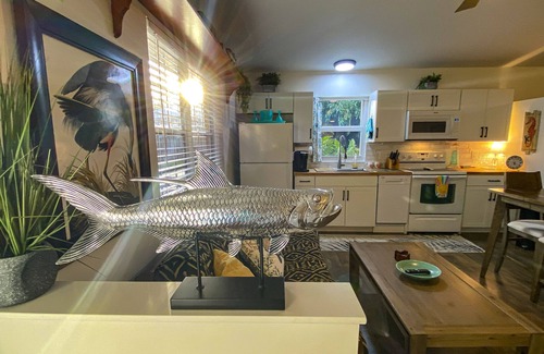Pompano Beach Cottage | Spacious & refreshing, The Mango Cottage: Near the beach & all things S. FL!