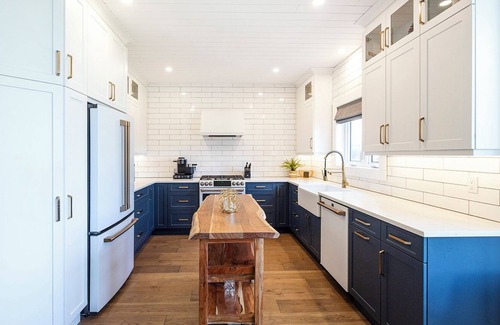 Baddow House | Spacious renovated peaceful home. High-end finishes in great area!