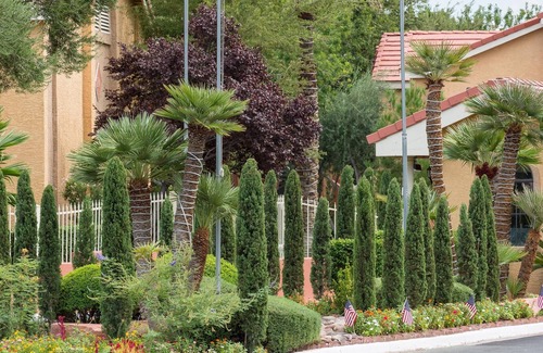 Las Vegas Villa | Spacious Renovated 2BR Condo - Perfect for Friends or Family - Free Shuttle