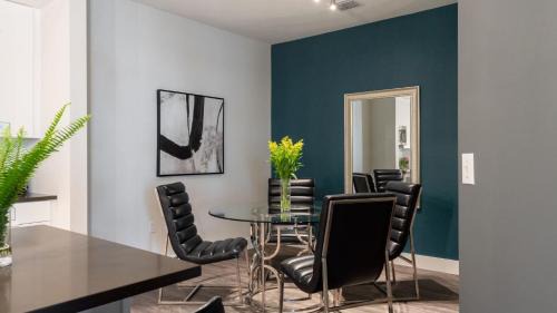 Desert Ridge Apartment | Spacious Resort style 2Bedroom 2Bath Oasis Pool Gym Desert Ridge
