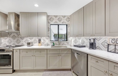 Palm Harbor House | Spacious Retreat with Heated Pool/Spa
