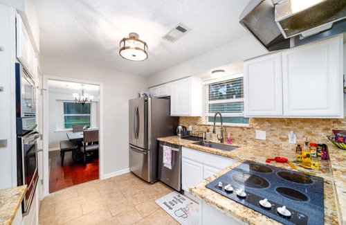 Timberlake Estates House | Spacious Retreat with Private Pool, Patio and 8 Beds