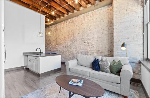 Downtown St. Louis Apartment | Spacious Riverfront Loft, Steps to Gateway Arch & Dining, 201