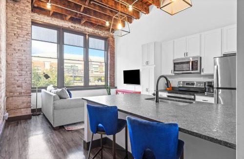 Downtown St. Louis Apartment | Spacious Riverfront Loft, Steps to Gateway Arch & Dining, 201