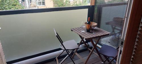 Inchicore Apartment | Spacious Riverside 1Bd in Bustling Village