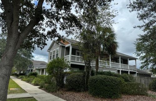 Gainesville House | Spacious Room in A Nice House