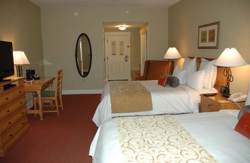 South Lake Tahoe Resort | Spacious Room at The Marriott Grand Residence