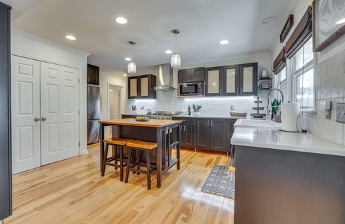 Monte Vista House | Spacious San Antonio Home w/Private Pool & Patio!