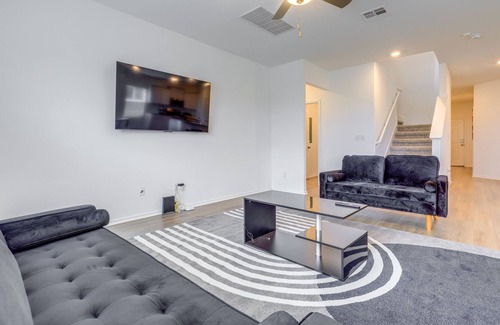 Kyle House | Spacious San Marcos Vacation Rental ~ 7 Mi to Town